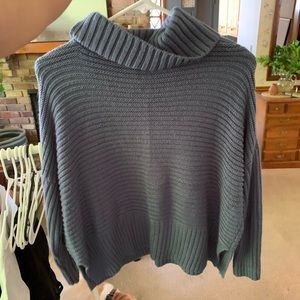 Turtle neck sweater